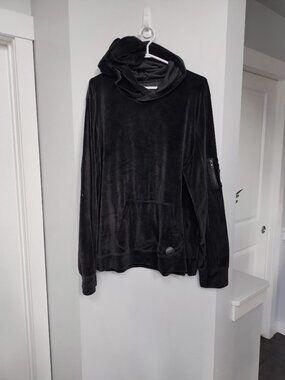 Velour RocaWear long sleeve hoodie